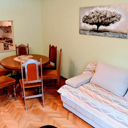 Hotel Center Apartment's 3*